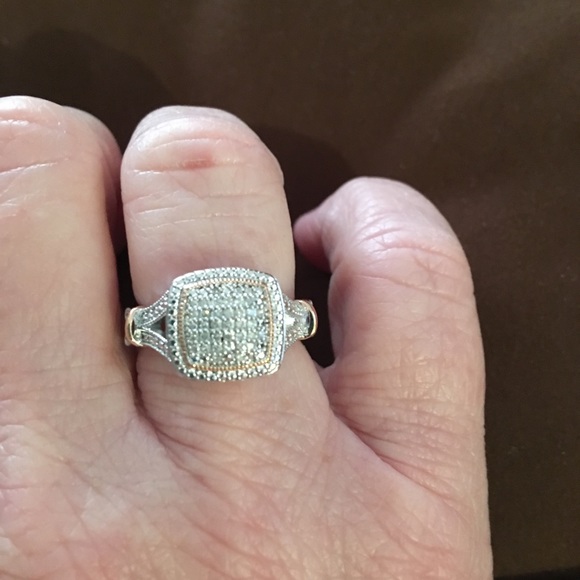 1/10 CTW Diamond, Silver w/Rose Gold Size 7 Ring - Picture 3 of 5